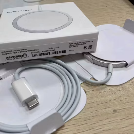 Поставщик настольного беспроводного зарядного устройства мощностью 15 Вт для Apple iPhone 14 13 12 11 PRO Max